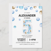 5e verjaardagsfeestje, blauwe en gouden ballon jon kaart (Voorkant)