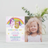 5e verjaardagsuitnodigingen voor regenboog eenhoor kaart (Staand voorkant)