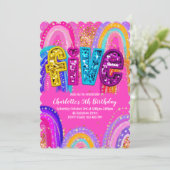 5th Birthday Rainbow Hot Pink Scalloped Invitation Kaart (Staand voorkant)
