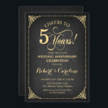 5th Wedding Jubileum - Krijtbord Goud Kaart<br><div class="desc">5e bruiloft Jubileum. Elegant  ontwerp met zwart krijtbordpatroon en faux gold. Beschikt over scriptlettertype. Hoera voor 5 jaar! Kan worden gepersonaliseerd in elk jaar van het huwelijk! Stuur me een bericht als je nog meer maatwerk nodig hebt.</div>