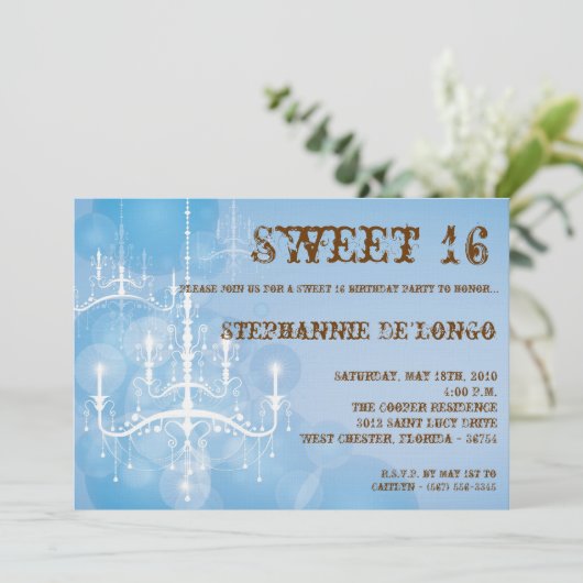 5x7 Blue Chandelier Sweet 16 Verjaardag Uitnodigin Kaart (Staand voorkant)