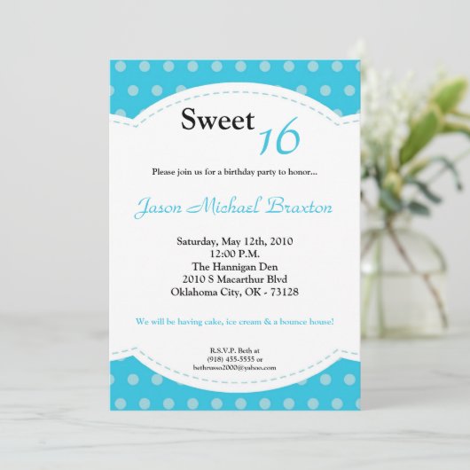 5x7 Blue Polkadot Sweet 16 Birthday Invitation Kaart (Staand voorkant)