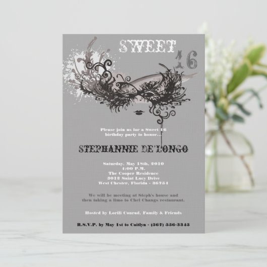 5x7 Grijs Masquerade Sweet 16 Verjaardag Uitnodigi Kaart (Staand voorkant)