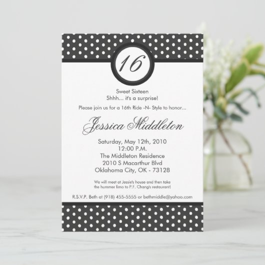 5x7 grijze witte poka dot 16e verjaardag uitnodigi kaart (Staand voorkant)