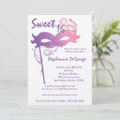5x7 Paarse Masquerade Sweet 16 Verjaardag Uitnodig Kaart (Staand voorkant)