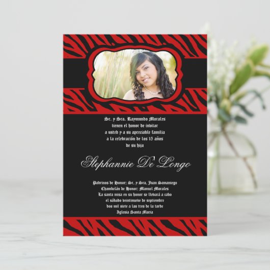5x7 Red Zebra Print Quinceanera Uitnodiging (Staand voorkant)