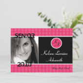 5x7 Roze Polka Dot Foto Afstuderen Uitnodiging (Staand voorkant)