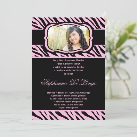 5x7 Roze Zebra Print Quinceanera Uitnodiging (Staand voorkant)