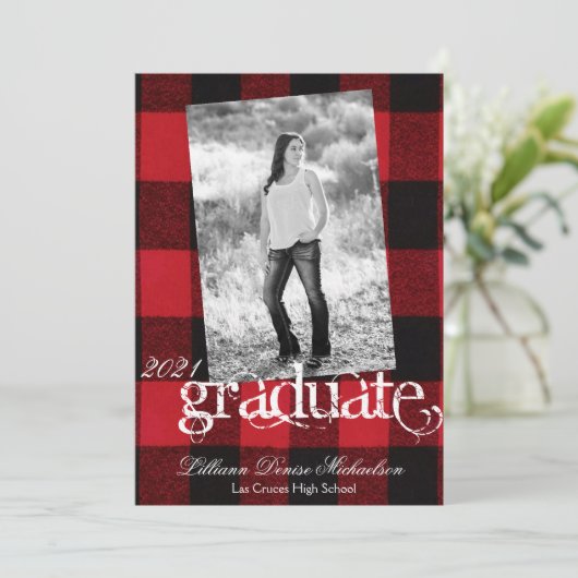 5x7 Senior Aankondiging Red Buffalo Plaid Beer BLA (Staand voorkant)