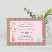 5x7 Spring Flower Vase Verjaardag Uitnodiging (Staand voorkant)