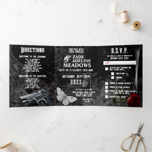 5x7 Trifold Huwelijksuitnodiging Haunting Adeline  Drieluik Programma (Binnen)