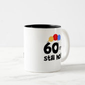 60 en nog warm tweekleurige koffiemok (Voorkant rechts)