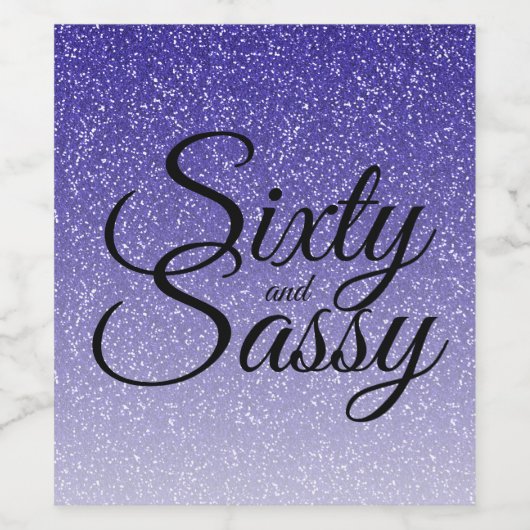 60 en Sassy 60e verjaardag Blauw Glitter Ombre Wijn Etiket (Enkel label)