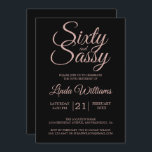 60 en Zassy Pink Glitter 60th Birthday Party Kaart<br><div class="desc">Het vieren van 60 in stijl met dit glamoureuze 60ste verjaardagsontwerp in zwart-roze glitter, een chic 60ste verjaardagsuitnodiging die je gewoon kunt personaliseren en uitzenden voor je 60ste verjaardagsfeest. De woorden zestig en sassy zijn in faux roze glitter en reeks gebruikend modern manuscript. Neem contact met ons op via onze...</div>