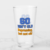 60 is niet oud, alleen maar een ontstellend glas (Achterkant)