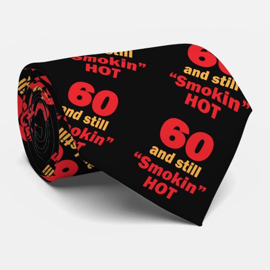 60 jaar oud en nog steeds rokend warm | 60e verjaa stropdas (Opgerold)