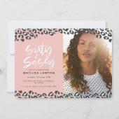 60-jarige foto van luipaard en sassy 60-jarige ver (Voorkant)