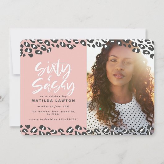 60-jarige foto van luipaard en sassy 60-jarige ver (Voorkant)