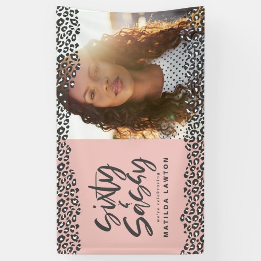 60-jarige foto van luipaard en sassy 60-jarige ver spandoek (Verticaal)