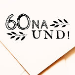 60 Na und Funny Deutch German 60th Birthday Rubberstempel<br><div class="desc">Rustic 60 Na und Funny Deutch German 60th Birthday rubberstempel. 60ste verjaardagsstempel. Motivatie en positief citaat 60 Na und in moderne typografie en roestachtige twijgen. Het stempel is geweldig voor een vrouw of een man die de zestigste verjaardag viert met een gevoel van humor. Je kunt de leeftijd veranderen als...</div>