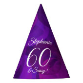 60 & Sassy Elegant Paars Birthday Feesthoedjes (Voorkant)