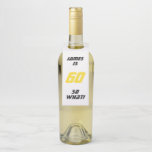 60 wat Funny Inspirerend 60th Birthday Flessenhanger<br><div class="desc">Wat grappig Inspirerend 60e verjaardag Label bottelaar</div>