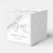 60e Diamanten Bruiloft Jubileum op Wit Bedankdoosjes (Achterkant)