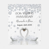 60e diamantherdenking: witte zwanen uit liefde fleece deken (Voorkant)