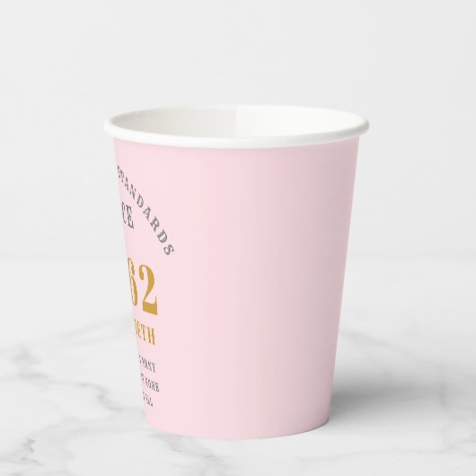 60e verjaardag 1962 Elegant roze grijze afbeelding Papieren Bekers (Links)