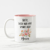 60e verjaardag, 60 Sassy en een beetje slimme Assy Tweekleurige Koffiemok (Links)