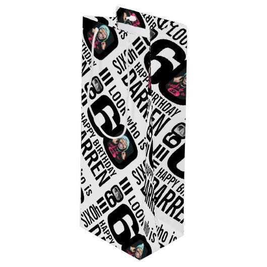 60e verjaardag Black Look 60 aangepaste foto naam Wijn Cadeautas (Voorkant Gekanteld)