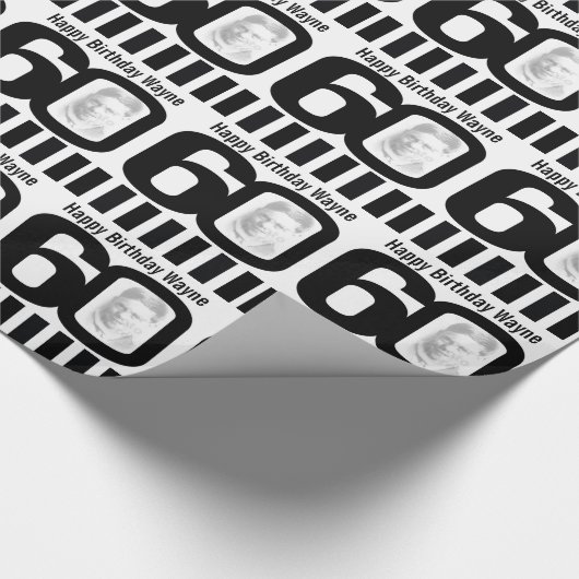 60e verjaardag foto plezier zwart-wit wrapping cadeaupapier (Hoek)