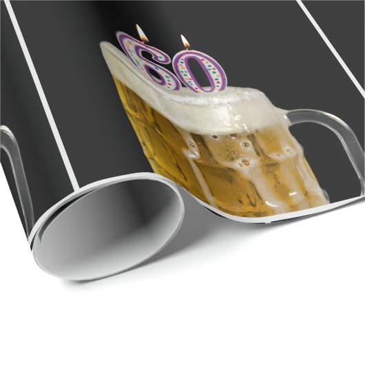60e verjaardag Mok bier met kaarsen Cadeaupapier (Rol Hoek)