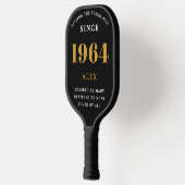 60e Verjaardag Naam 1964 Zwart Goud Elegant Chic Pickleball Paddle (Links)