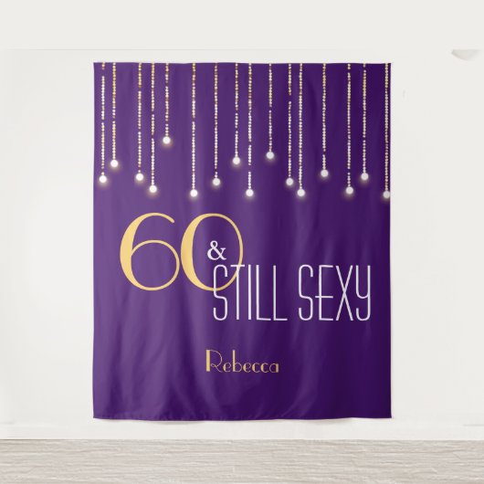 60e verjaardag Paars Gold Photo Booth Backdrop Wandkleed (Voorkant)