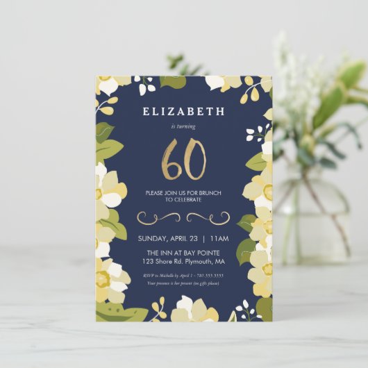 60e verjaardag Uitnodiging, Elegant Flowers w/Gold Kaart (Staand voorkant)