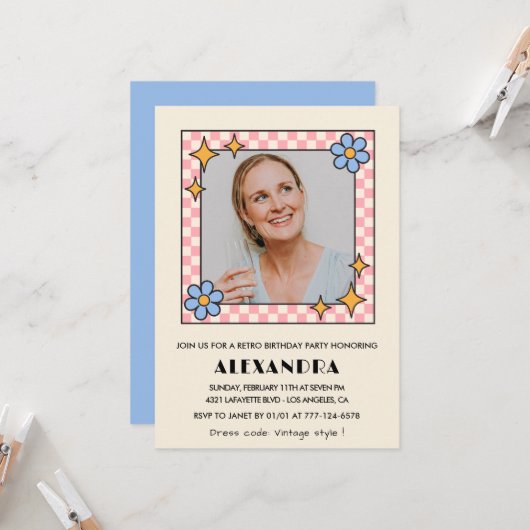 60e verjaardag uitnodiging Retro Groovy Blue Flora (Voorkant / Achterkant in situ)