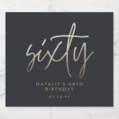 60e Verjaardag Zwart en goud script modern minimal Sparkling Wijnetiket (Enkel label)
