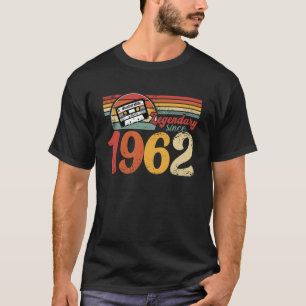60e verjaardagsfeest 61e verjaardag, geboren in 19 t-shirt