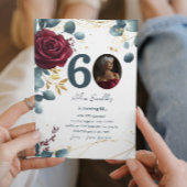 60e verjaardagsfeest en rode rozen en blauw kaart