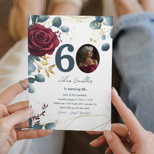 60e verjaardagsfeest en rode rozen en blauw kaart