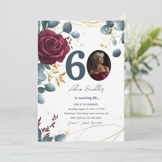 60e verjaardagsfeest en rode rozen en blauw kaart (Staand voorkant)