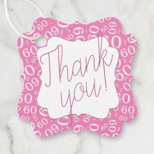 60ste Verjaardag Nummer 60 Patroon Roze en Wit Bedankjes Labels (Voorkant)