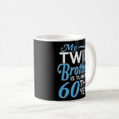 60ste voor tweelingbroers geboortejaar koffiemok (Voorkant rechts)