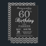 60th Birthday Invitation Black en Silver Glitter Kaart<br><div class="desc">60e verjaardag uitnodiging met Black en Silver Glitter Chevron. Chalkboard. Volwassen verjaardag. Man of vrouwen uitgenodigd. Voor verdere aanpassing,  te klikken gelieve de knoop "van de Aanpassing het"en ons ontwerphulpmiddel te gebruiken om deze sjabloon te wijzigen.</div>