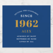 60th Birthday Name 1962 Blue Gold Elegant Chic Bier Etiket (Enkel label)