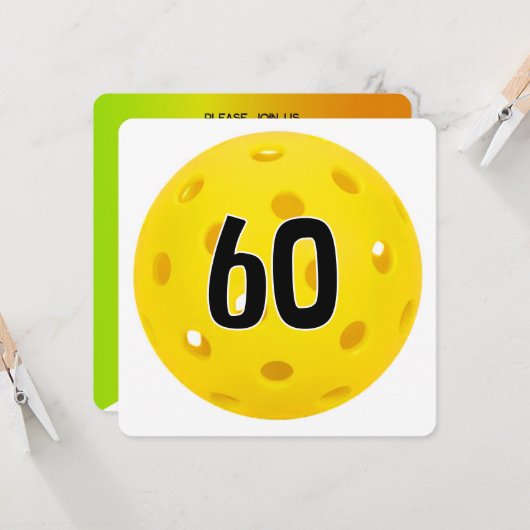 60th Birthday Pickleball Party Kaart (Voorkant / Achterkant in situ)