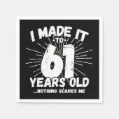 61 jaar oud sarcastisch meme grappige 61e verjaard servet (Voorkant)