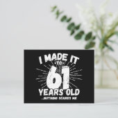 61 Jaar Oude Sarcastische Meme Leuk 61ste Verjaard Briefkaart (Staand voorkant)