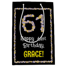 61e verjaardag: Floral Flowers Number, Custom Name Medium Cadeauzakje